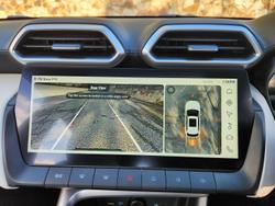 2025 MG ZS Essence Hybrid+