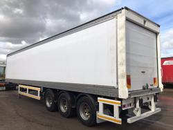 2008 Vawdrey 22P Freezer Van White