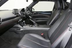 2017 Mazda
MX-5 GT