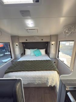 2025 JB Caravans Dirt Road Xtreme 20'8 Family Bunk