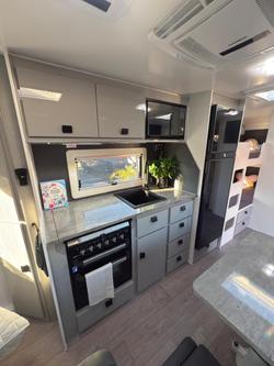 2025 JB Caravans Dirt Road Extreme