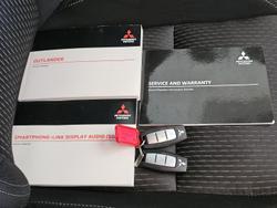 2022 Mitsubishi Outlander ES