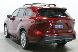 2021 Toyota
                Kluger Grande