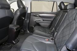 2021 Toyota
                Kluger Grande