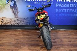 2021 Ducati HYPERMOTARD 950 (RED) Red
