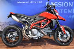 Ducati Hypermotard 950 (red)