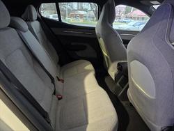 2024 Volvo EX30 Single Motor Extended Range Ultra