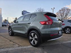 2025 Volvo XC40 Plus B4