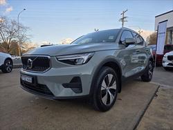 2025 Volvo XC40 Plus B4