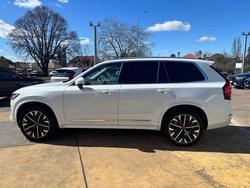 2025 Volvo
XC90 Plus B5 Bright