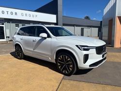 2025 Volvo
XC90 Plus B5 Bright