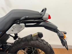 2022 Royal Enfield SCRAM 411 - MID E5 BLAZING BLACK