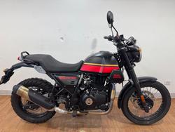 Royal Enfield Scram 411 - MID E5