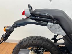 2022 Royal Enfield SCRAM 411 - MID E5 BLAZING BLACK