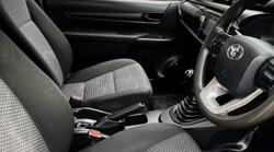2016 Toyota Hilux Workmate TGN121R 4x2 Glacier White