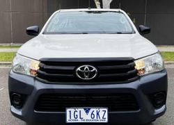 2016 Toyota Hilux Workmate TGN121R 4x2 Glacier White