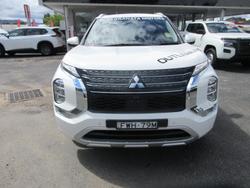 2025 Mitsubishi Outlander PHEV Exceed