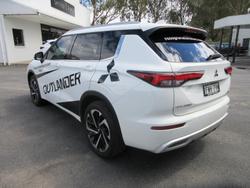 2025 Mitsubishi Outlander PHEV Exceed