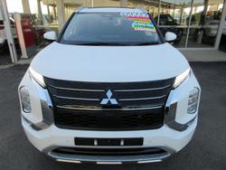 2025 Mitsubishi Outlander PHEV Exceed