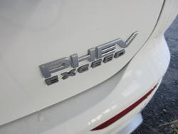 2025 Mitsubishi Outlander PHEV Exceed