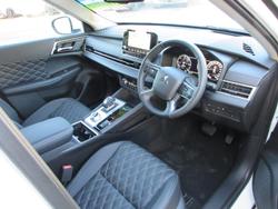 2025 Mitsubishi Outlander PHEV Exceed