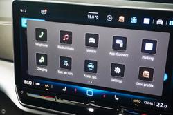 2025 Volkswagen ID.5 Pro