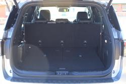 2025 Ford Everest Platinum