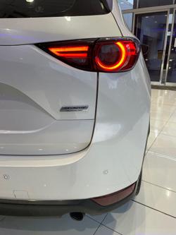 2017 Mazda
                CX-5 GT