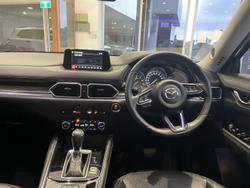 2017 Mazda
                CX-5 GT