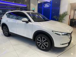 2017 Mazda
                CX-5 GT