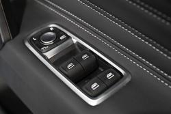 2025 LDV
D90 Executive