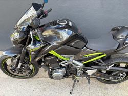 2017 Kawasaki ZR 900 GREY