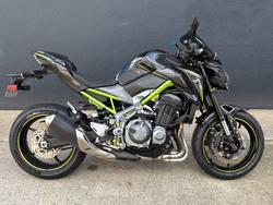 Kawasaki ZR 900