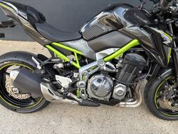 2017 Kawasaki ZR 900 GREY