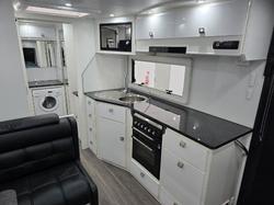 2020 JB Caravans 21'6 Dirt Road Xtreme Rd Cafe
