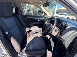 2016 Mitsubishi Outlander LS