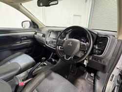 2016 Mitsubishi Outlander LS