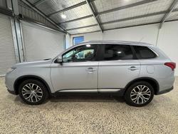 2016 Mitsubishi Outlander LS
