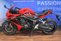 2023 Honda CBR650R Red