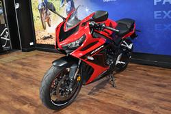 2023 Honda CBR650R Red