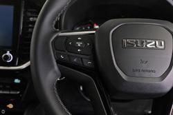 2025 Isuzu
                MU-X LS-U