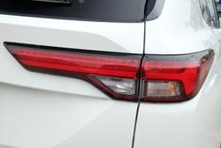2023 Mitsubishi Outlander LS