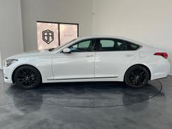 2015 Hyundai Genesis DH Marble White