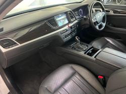 2015 Hyundai Genesis DH Marble White