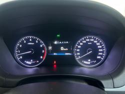 2015 Hyundai Genesis DH Marble White