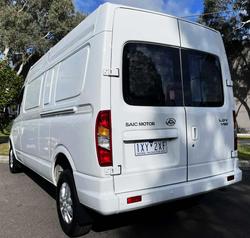 2023 LDV V80 Blanc White