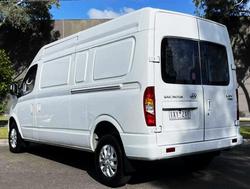 2023 LDV V80 Blanc White