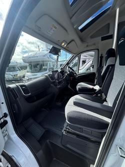 2025 Avan Ovation M10