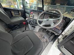 2011 Freightliner Century C(S/T)112