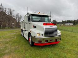 2011 Freightliner Century C(S/T)112